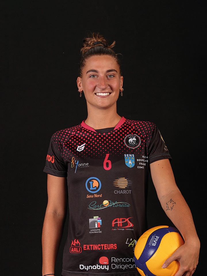 https://sens-volley.com/wp-content/uploads/2020/04/LOLA.jpg